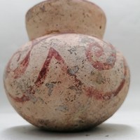 Schade aan archeologische Pot 6.jpeg