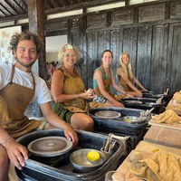 Pottenbakken in Hilversum en op Bali 5.jpg