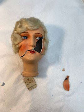 Vintage reparatie van Jugendstil-vazen tot klassieke bustes
