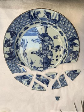 Het Geheim van Kraakporselein: Geschiedenis, Schoonheid en Restauratie